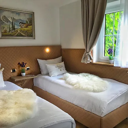 Golden Gapa Central Holiday House 14 Apartment