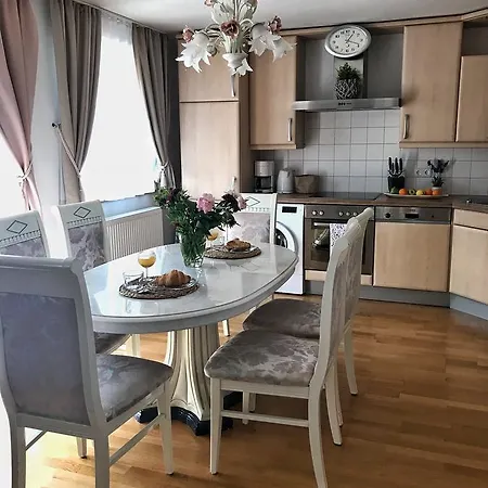 Apartment Golden Gapa Central Holiday House 14